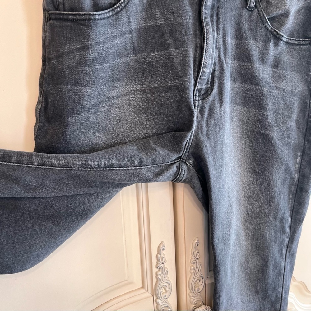 KanCan Ankle Jeans in Black, Frayed Hem, Straight to Tapered Leg, Size 31 - Picture 2 of 9